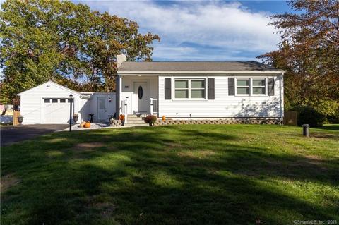 100 Hickory Ln, Wolcott, CT 06716 photo 1