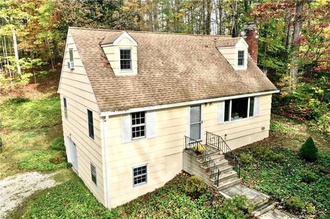 9 Howes Ln, Redding, CT 06896 photo 1