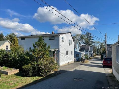 19 S Pine St, East Lyme, CT 06357 photo 1