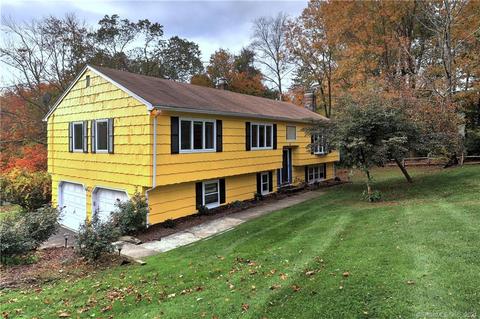 4 Pebble Rd, Monroe, CT 06468 photo 1