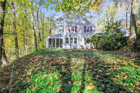 129 E Rocks Rd, Norwalk, CT 06851 photo 1