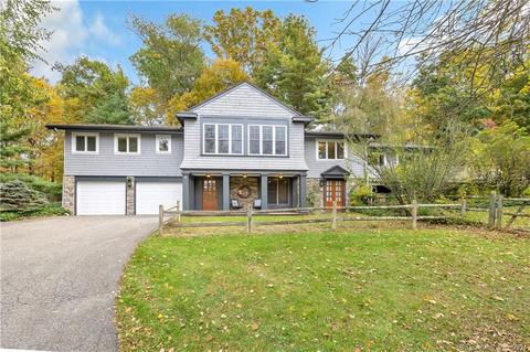 87 Pocahontas Rd, Redding, CT 06896 photo 1