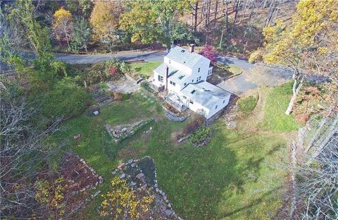 221 Ramapoo Rd, Ridgefield, CT 06877 photo 1