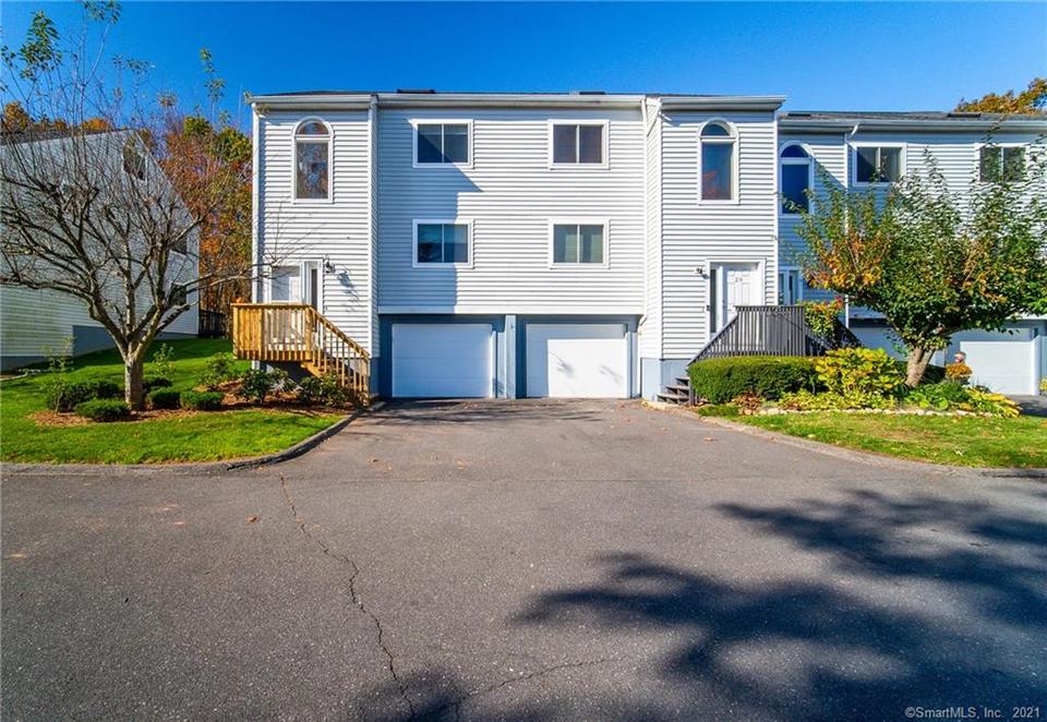 27 Sunridge Ln 27, Cromwell, CT 06416 38 Photos MLS 170450501