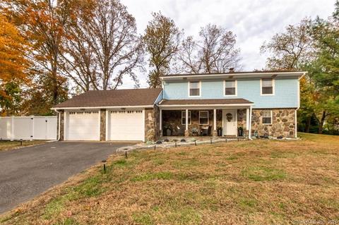 150 Ruby Ln, Stratford, CT 06615 photo 1