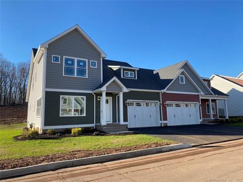 5 Squires Ln #73, North Haven, CT 06473