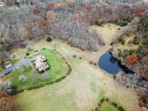211 Teller Rd, Trumbull, CT 06611 photo 1