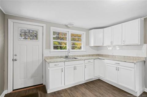 1028 N Main St, Killingly, CT 06241 photo 1