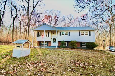 137 Beacon Rd, Windham, CT 06280 photo 1