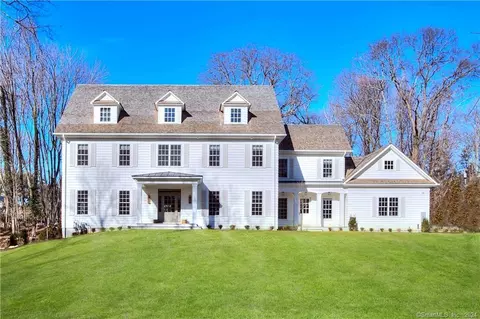 4 Ferry Ln E, Westport, CT 06880