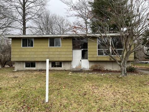 6 Blacksmith Dr, Ledyard, CT 06339 photo 1