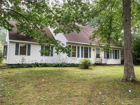 2 Colby Dr, Ledyard, CT 06339 photo 1