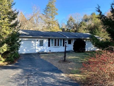 10 Forest St, Plainfield, CT 06374 photo 1
