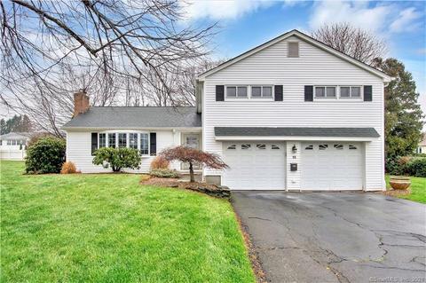 15 Farmstead Rd, Wethersfield, CT 06109 photo 1