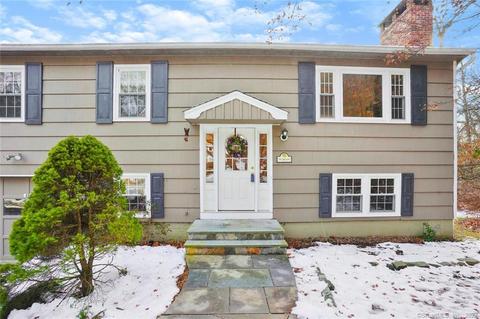 43 Olmstead Rd, Redding, CT 06896 photo 1