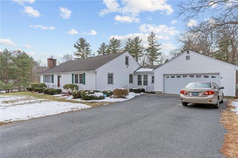1 Sugar Brook Rd, Plainfield, CT 06374 photo 1