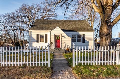 71 Rangely St, West Haven, CT 06516 photo 1
