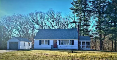 11 Sundale Dr, Windham, CT 06280 photo 1