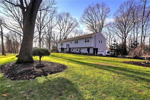472 Skyline Dr, Orange, CT 06477 photo 1