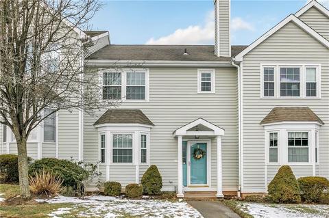 3 Munson Dr #4, Wallingford, CT 06492 photo 1