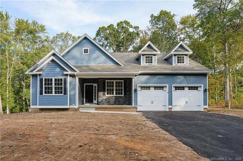 33 Crystal Ln, Bloomfield, CT 06002