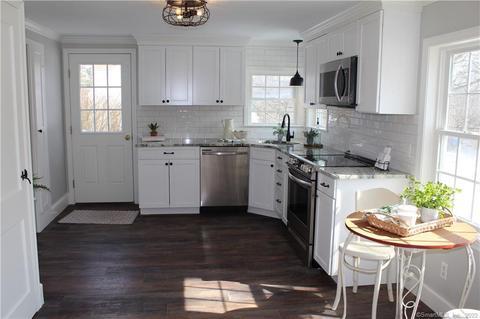 348 Mapleton Ave, Suffield, CT 06078 photo 1