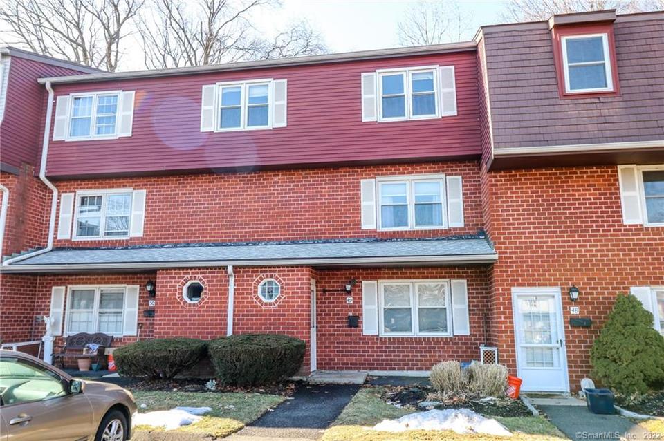 49 Savin Park 49, West Haven, CT 06516 16 Photos MLS 170466488