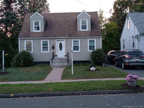 13 Songonosk St, Windsor, CT 06095 photo 1