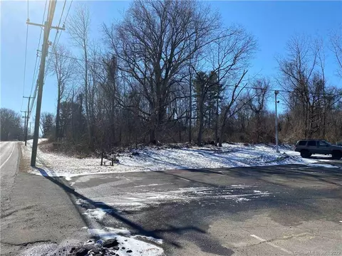 3 S Main St # -1, East Granby, CT 06026