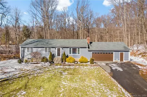 15 Todd Dr, Monroe, CT 06468 photo 1