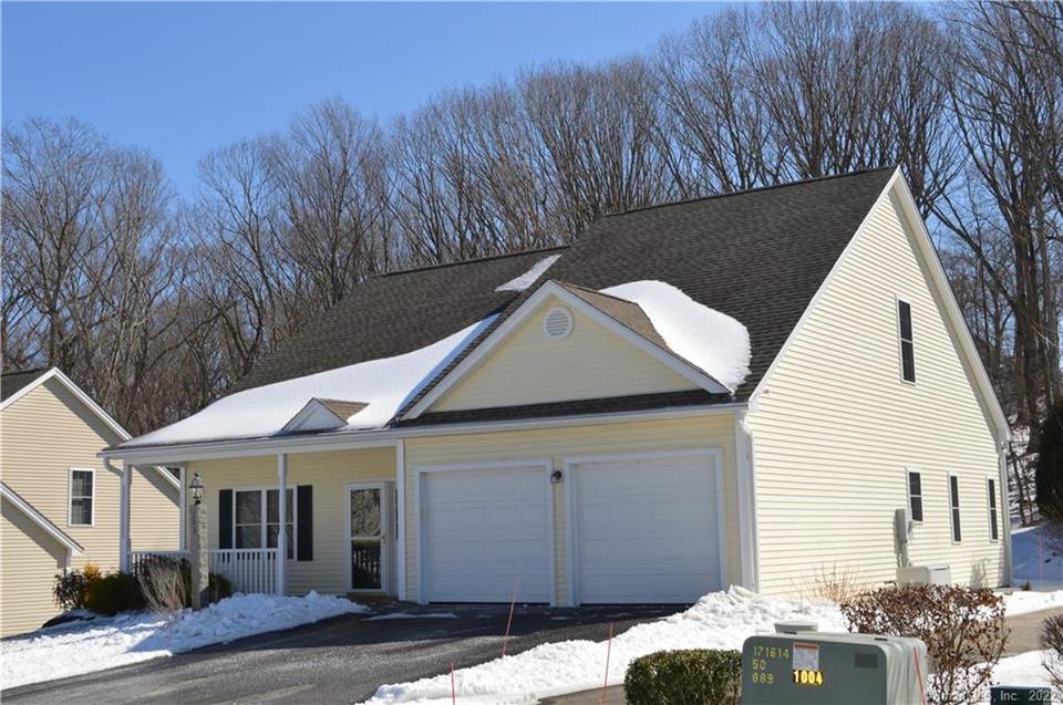 193 Meadow Brook Rd 193, Oxford, CT 06478 34 Photos MLS 170469906