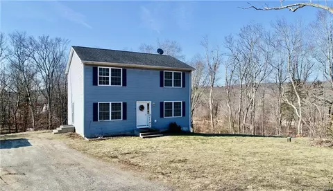 9 Hoopers Ln, Canterbury, CT 06331 photo 1