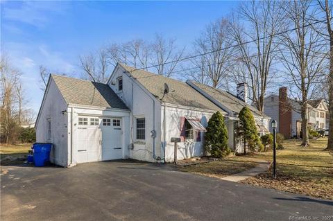 652 Maple St, Wethersfield, CT 06109 photo 1