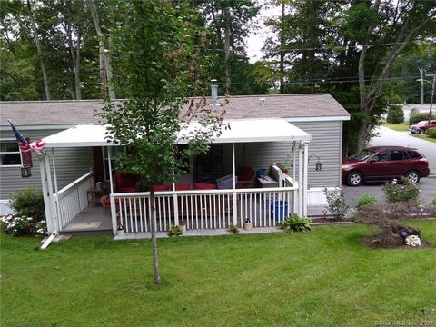 82 Pacemaker Ave, Norwich, CT 06360 photo 1