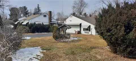 39 Trapella Rd, Windham, CT 06226 photo 1