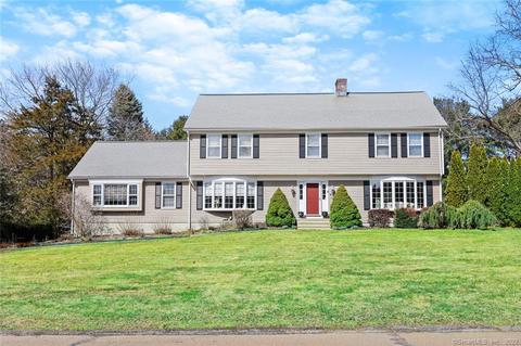 32 Cornfield Rd, Trumbull, CT 06611 photo 1