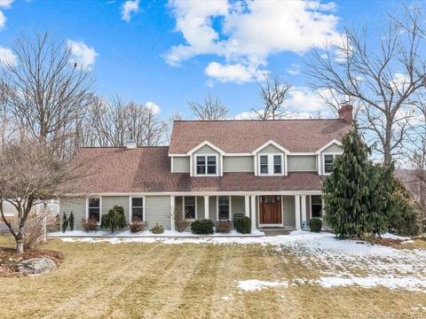 50 Clearview Dr, Wallingford, CT 06492 photo 1
