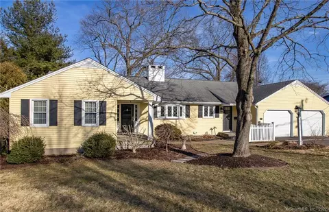 135 Hickory Hill Rd, Berlin, CT 06037 photo 1