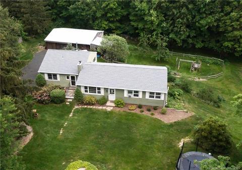 32 Cross Hwy, Redding, CT 06896 photo 1