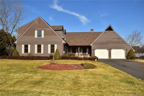 124 Wren Dr, Suffield, CT 06078 photo 1