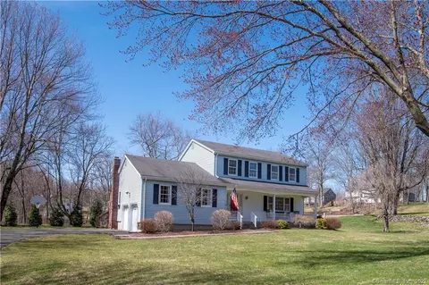 1 Briar Patch Ln, Danbury, CT 06811 photo 1