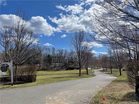 116 Knapp St, Easton, CT 06612