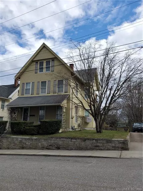 75 Oak St, Windham, CT 06226 photo 1