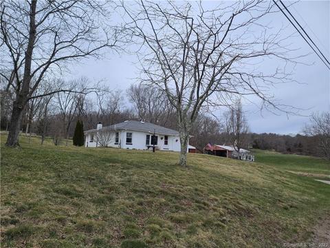 105 Griffiths Rd, Killingly, CT 06239 photo 1