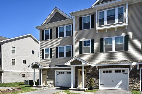 6 Village Xing #6, East Lyme, CT 06357 photo 1