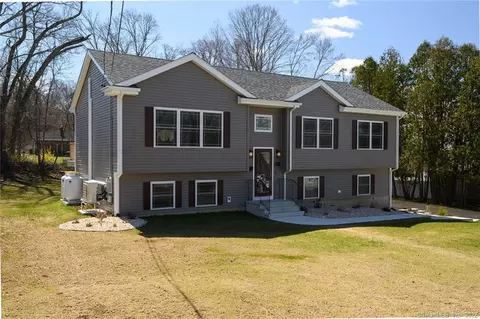 25 Robertson Ave, Killingly, CT 06239 photo 1