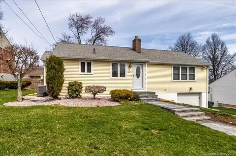638 Nott St, Wethersfield, CT 06109 photo 1