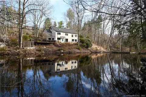 5 Umpawaug Rd, Redding, CT 06896 photo 1