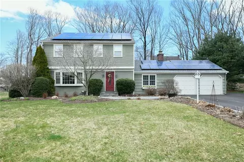 784 Rustic Ln, Cheshire, CT 06410 photo 1