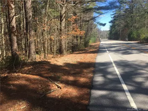 424 Beach Pond Rd, Voluntown, CT 06384